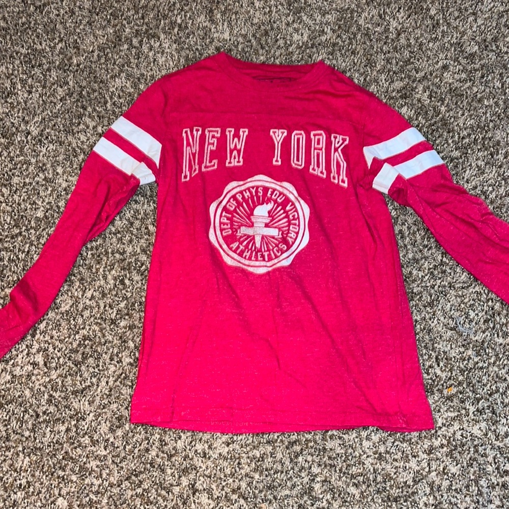 New York red shirt